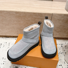 LOUIS VUITTON 26/ 秋冬新款 老花雪地靴 LV冬季滑雪系列Monogram雪地靴,辦识度超高!内里柔软羊 LOUIS VUITTON 26/ 秋冬新款 老花雪地靴 LV冬季滑雪系列Monogram雪地靴,辦识度超高!内里柔软羊