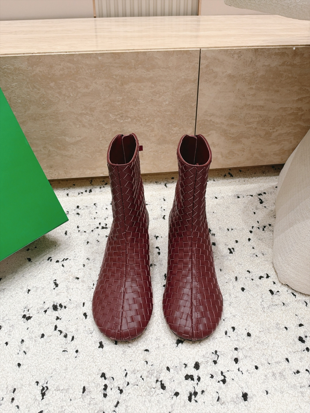 顶级版本  Bottega Veneta| 26秋冬新款BV 编织极简风短靴系列单品 牛油皮 全真皮  优雅材质运用在鞋