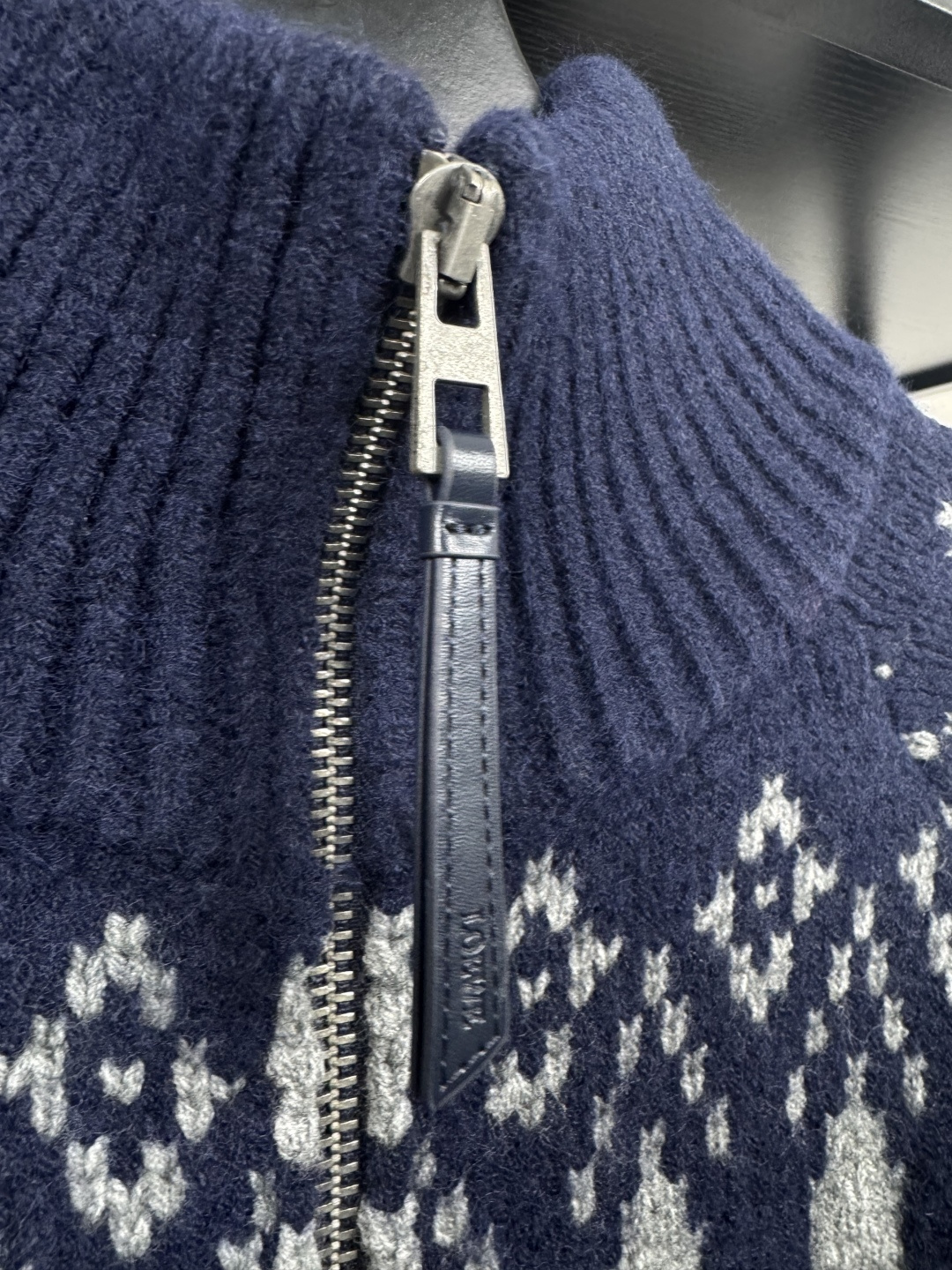 LOEWE罗意威FW25羊毛拉链开衫长袖费尔 4