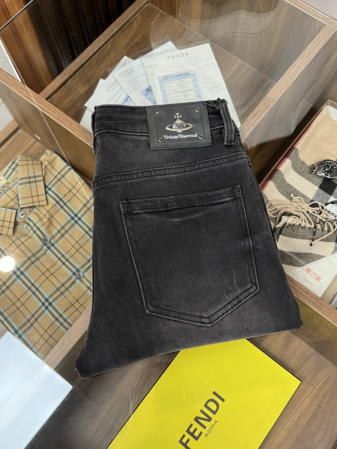 Vivienne Westwood Men's Slim-Fit Denim Jeans with Unique Orb Design 10 cmp i1756805135274 7686 0 8