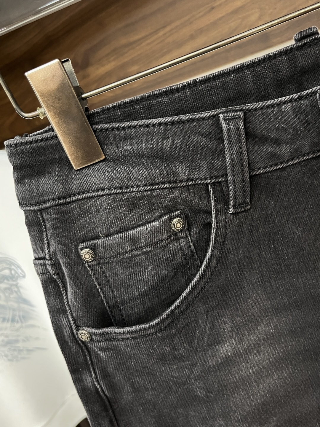 Vivienne Westwood Men's Slim-Fit Denim Jeans with Unique Orb Design 8 cmp i1756805135276 1107 0 6