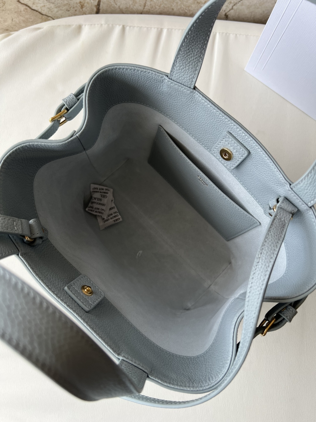 CABAS ANAIS 粒面牛皮革手袋 小号 - 高級感あふれるシンプルなトートバッグ