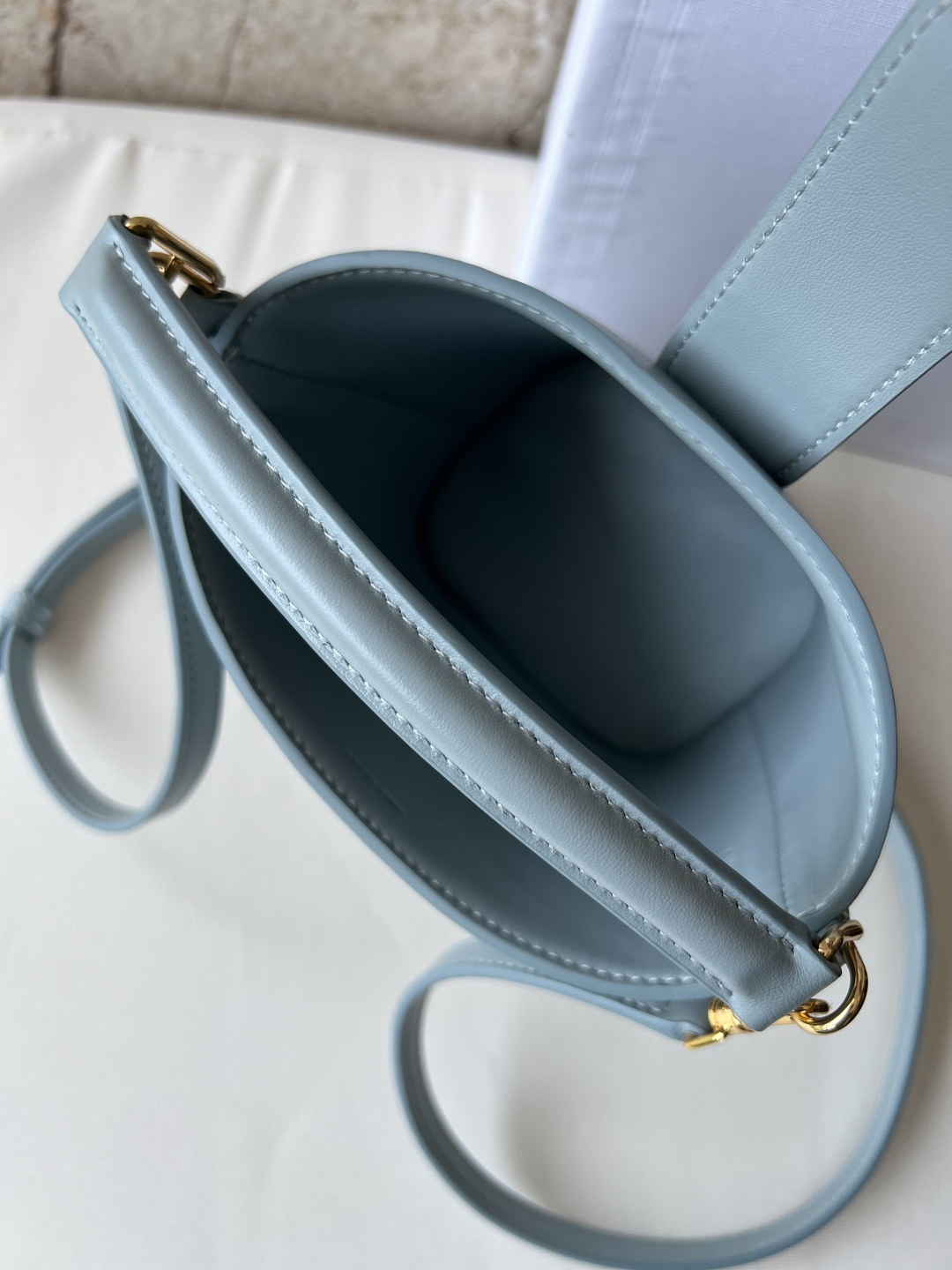 LOUIS VUITTON 迷你水桶バッグ - 高級牛皮革使用