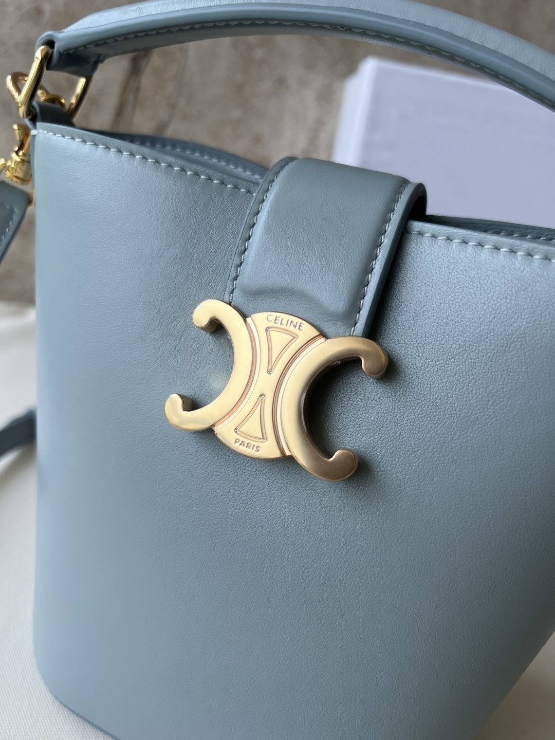 LOUIS VUITTON 迷你水桶バッグ - 高級牛皮革使用