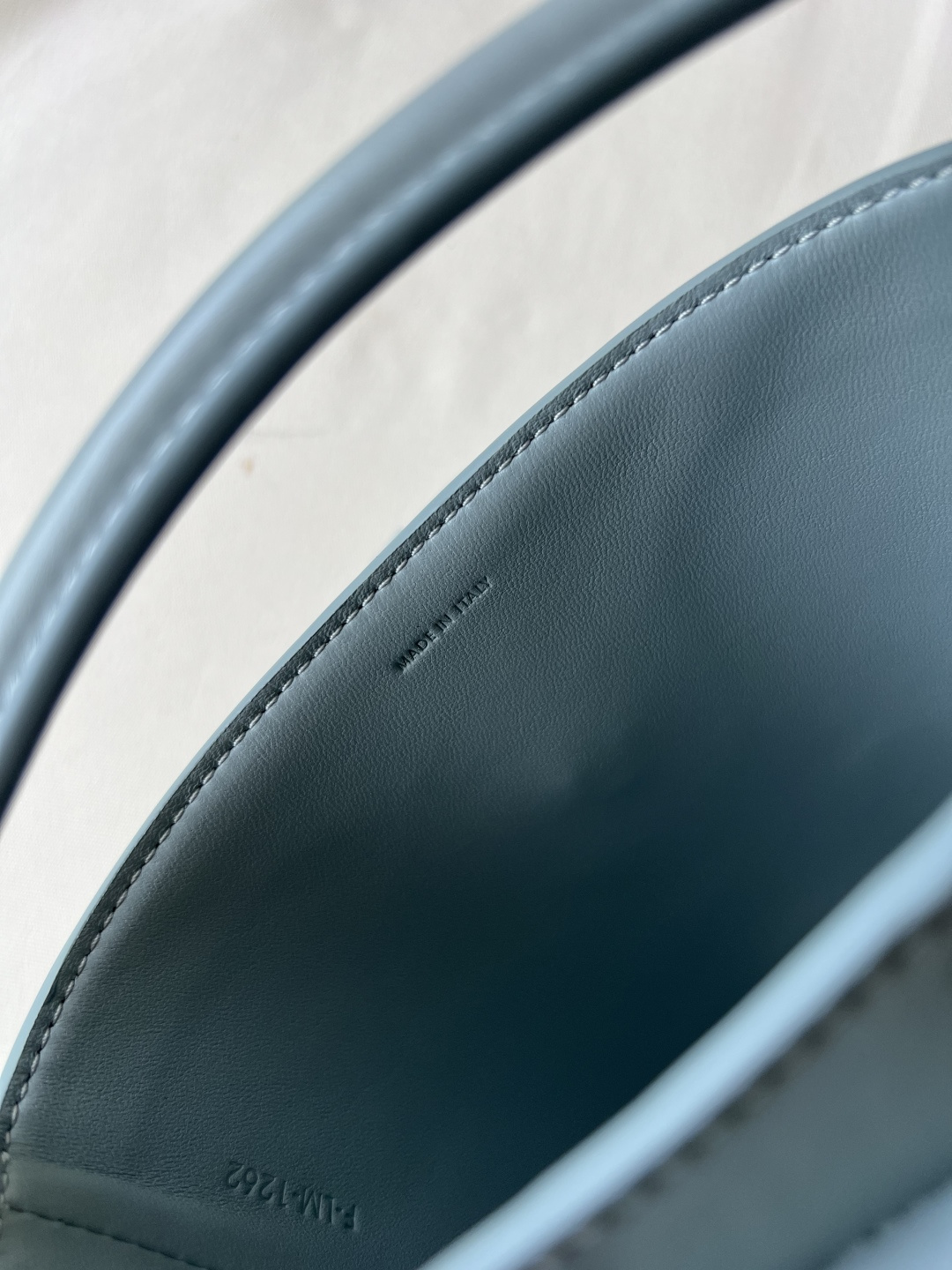 LOUIS VUITTON 迷你水桶バッグ - 高級牛皮革使用