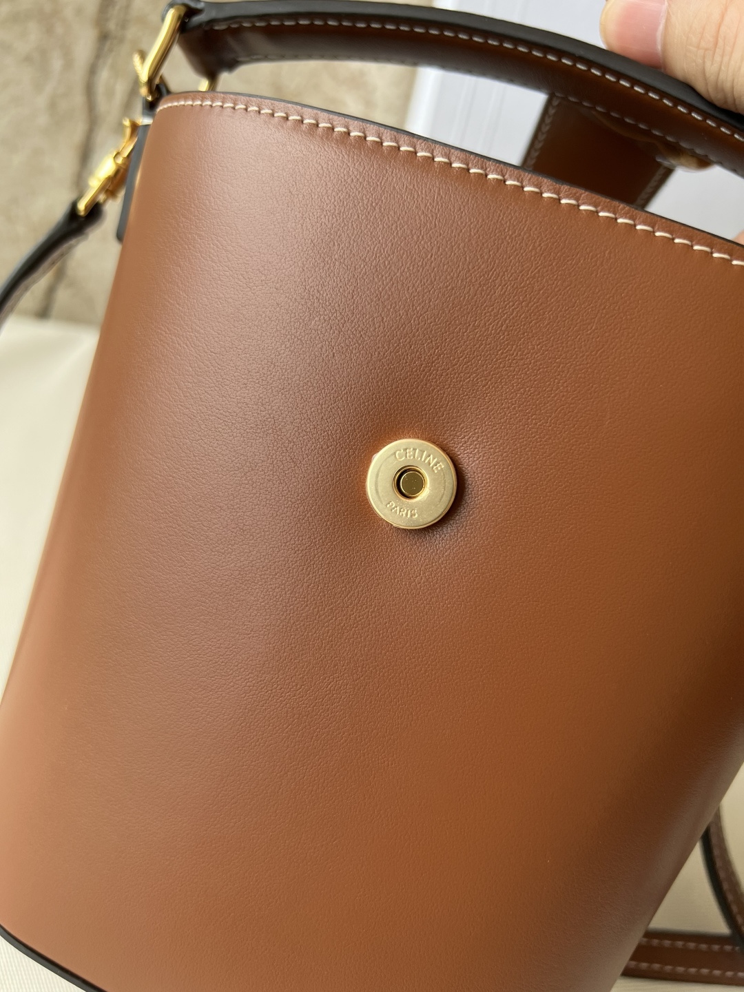 LOUIS VUITTON 迷你水桶バッグ - 上質な牛皮革と羊皮革内装