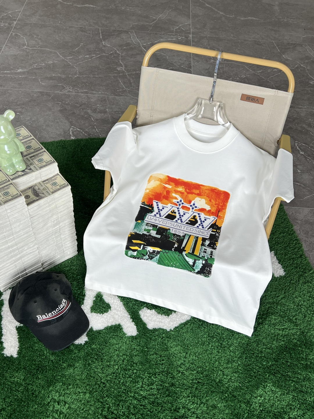 NO:415868,. Louis Vuitton original genuine product purchase agent 2025 summer new version Original high-end version The fabric is made of 330 grams of high-density cotton, not deformed and not shrinkage, process introduction, double-line movement Imported machine technology Color black, white, gray SIZEm, L, XL, 2XL, 3xL Exclusive,,louis vuitton,alexander wang19860909.路易威登原单正品代购 2025夏季上新  原高版本 面料采用330克高密度纯棉 不变形 不缩水 工艺介绍双线走位 进口机器工艺 颜色黑色,白,灰 SIZEm,L,XL,2XL,3xL 独家专供,,louis vuitton,alexander wang,Men's clothing