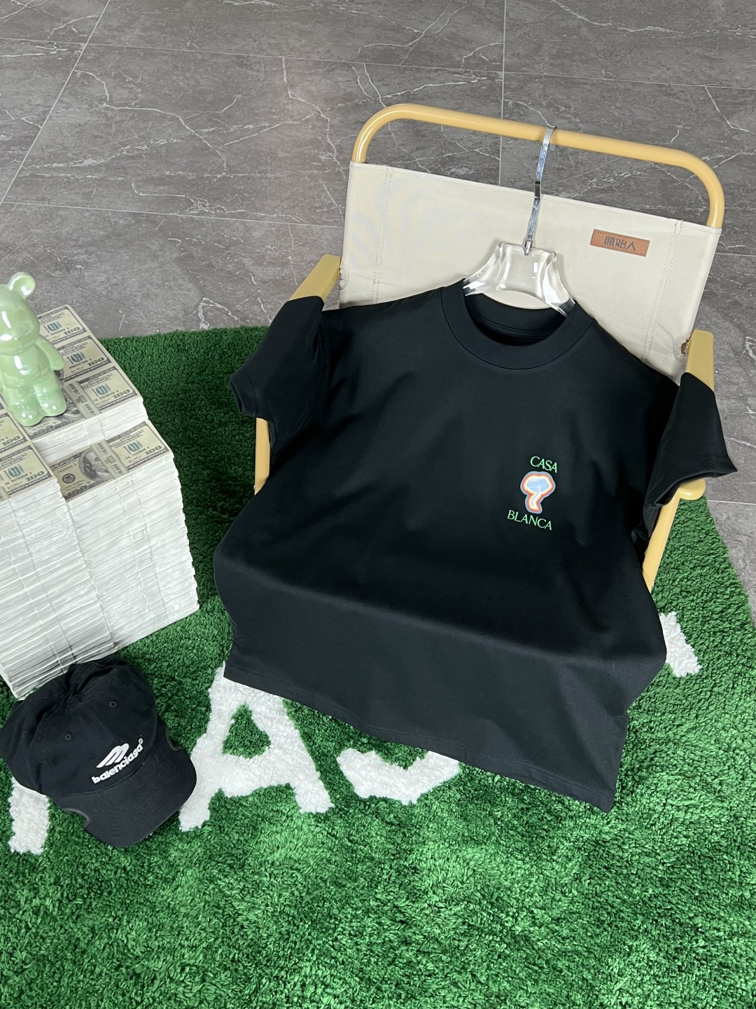 NO:415861,.Balenciaga original original product purchase agent 2025 summer new version Original high-end version The fabric is made of 330 grams of high-density pure cotton, not deformed, not shrinkage, process introduction, double-line movement Imported machine technology Color black, white, SIZEm, L, XL, 2XL, 3xL Exclusive,,balenciaga,alexander wang19860909.巴黎世家原单正品代购 2025夏季上新  原高版本 面料采用330克高密度纯棉 不变形 不缩水 工艺介绍双线走位 进口机器工艺 颜色黑色,白, SIZEm,L,XL,2XL,3xL 独家专供,,balenciaga,alexander wang,Men's clothing