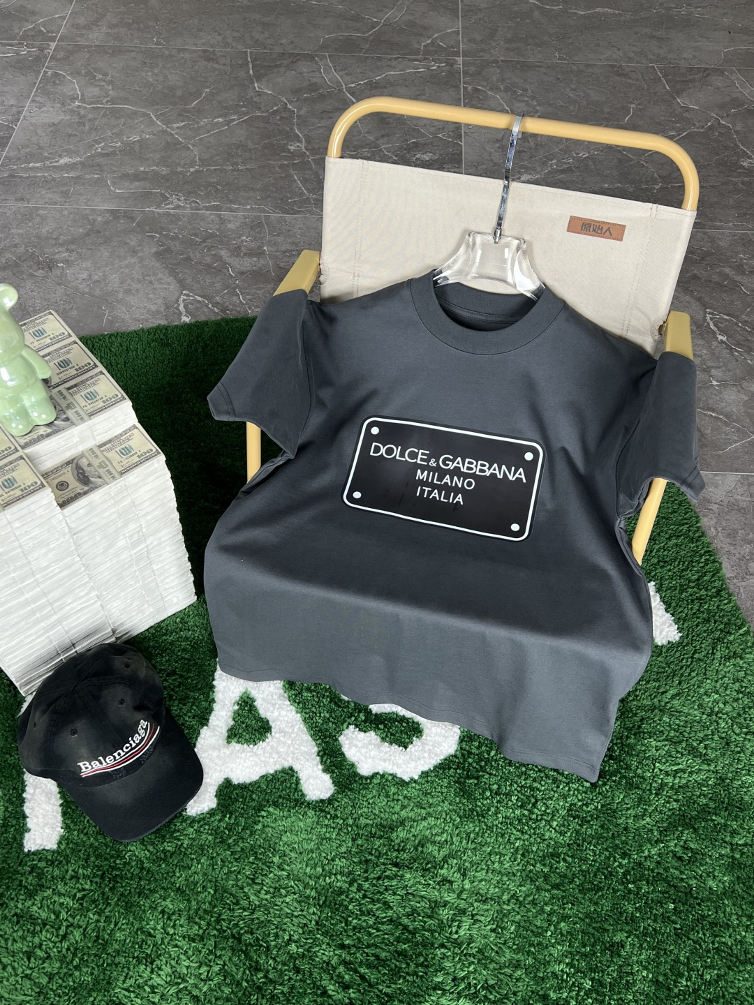 NO:415826,.Dolce & Gabbana DG original single genuine purchase agent 2025 summer new original high-end version The fabric is made of 330 grams of high-density cotton, not deformed, not shrinkage, process introduction, double-line movement Imported machine technology Color black, white, gray SIZEm, L, XL, 2XL, 3xL Exclusive, Dolce & Gabbana, alexander wang19860909.杜嘉班纳DG原单正品代购 2025夏季上新  原高版本 面料采用330克高密度纯棉 不变形 不缩水 工艺介绍双线走位 进口机器工艺 颜色黑色,白,灰 SIZEm,L,XL,2XL,3xL 独家专供,,Dolce&Gabbana,alexander wang,Men's clothing