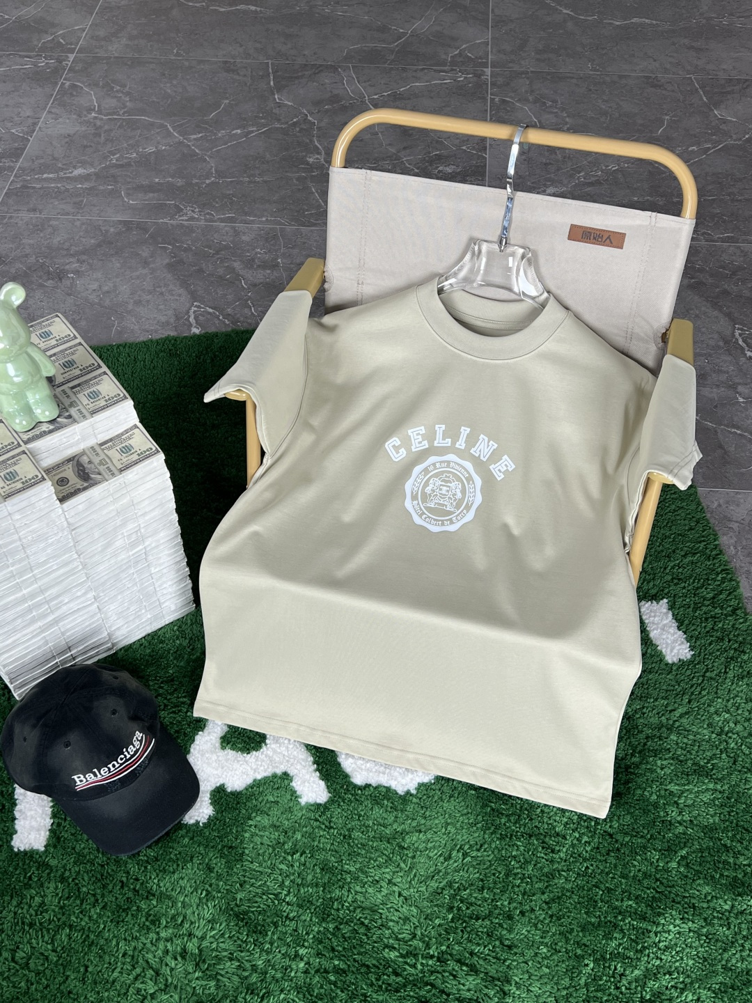 NO:419670,.Celin original original single genuine purchase agent 2025 summer new version Original high-end version The fabric is made of 330 grams of high-density cotton, not deformed, not shrinkage, process introduction, double-line movement Imported machine technology Color black, white, SIZEm, L, XL, 2XL, 3xL Exclusive, celine, alexander wang19860909.赛琳原单正品代购 2025夏季上新  原高版本 面料采用330克高密度纯棉 不变形 不缩水 工艺介绍双线走位 进口机器工艺 颜色黑色,白, SIZEm,L,XL,2XL,3xL 独家专供,,celine,alexander wang,Men's clothing