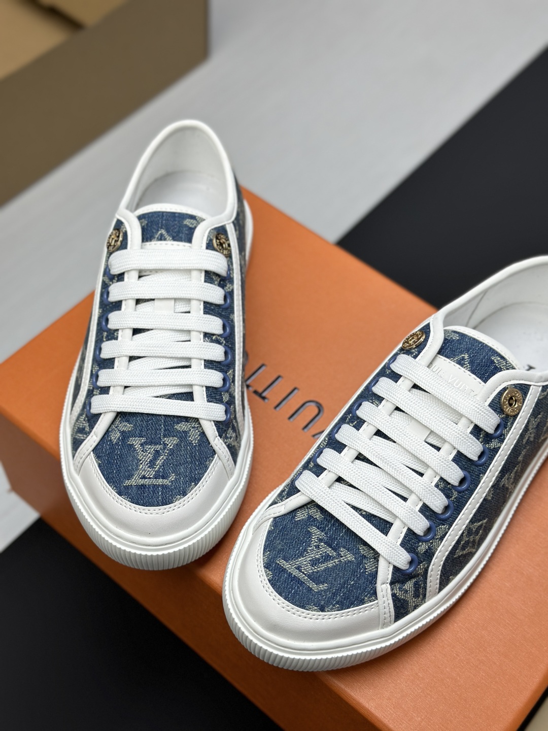 Louis Vuitton Time Out Denim Monogram Sneakers - Casual Designer Shoes 6 cmp i1743606892188 8150 0 4