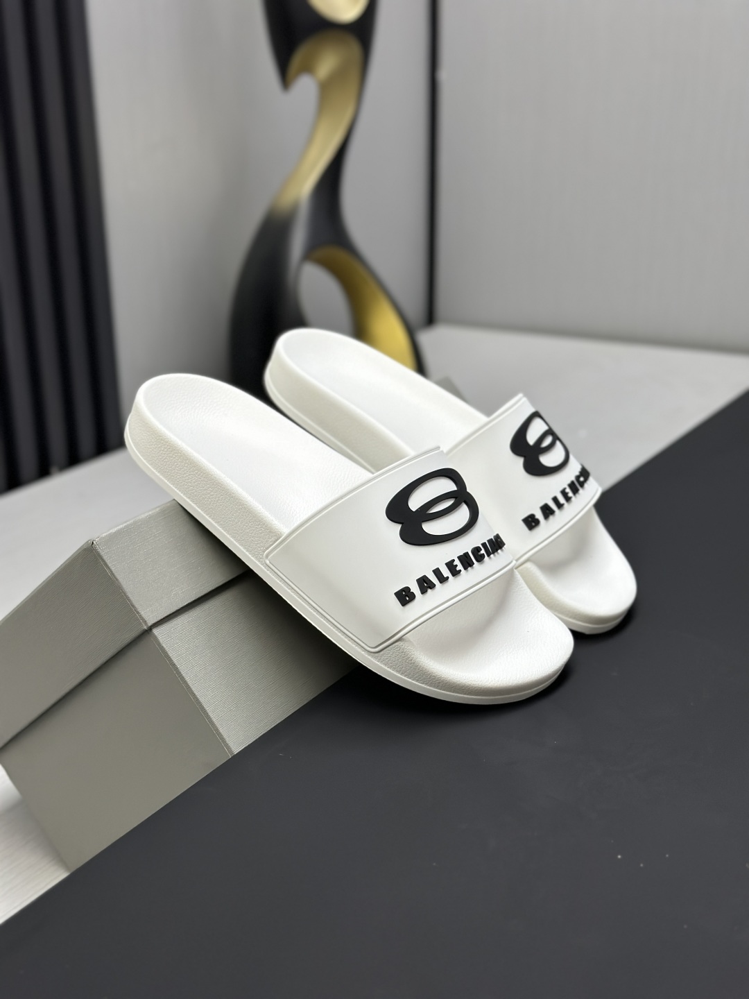 Balenciaga Political Campaign White Rubber Slide Sandals - Comfortable & Stylish 5 cmp i1745610934220 5531 0 3