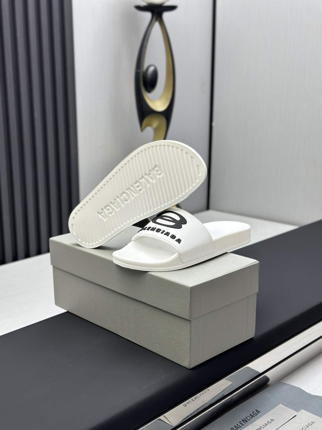Balenciaga Political Campaign White Rubber Slide Sandals - Comfortable & Stylish 7 cmp i1745610935124 1580 0 5