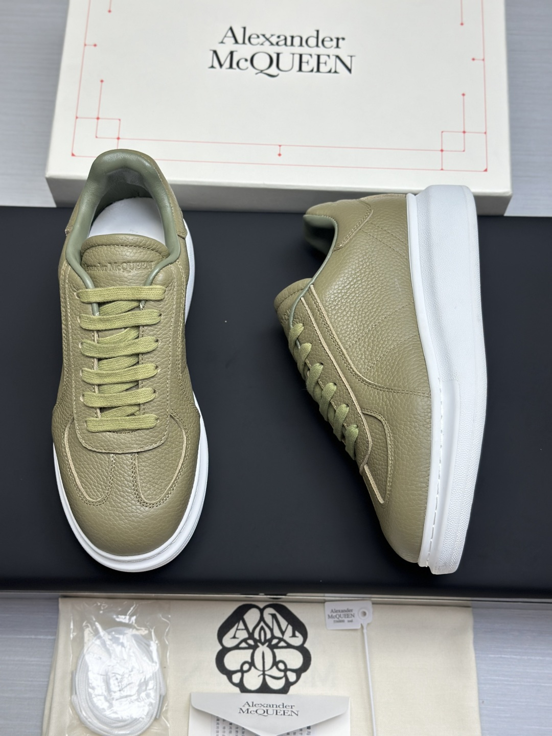 Alexander McQueen Women's Shoes Factory ¥ ( Top Version ). Newly upgraded classic McQueen white shoes, — photo 8