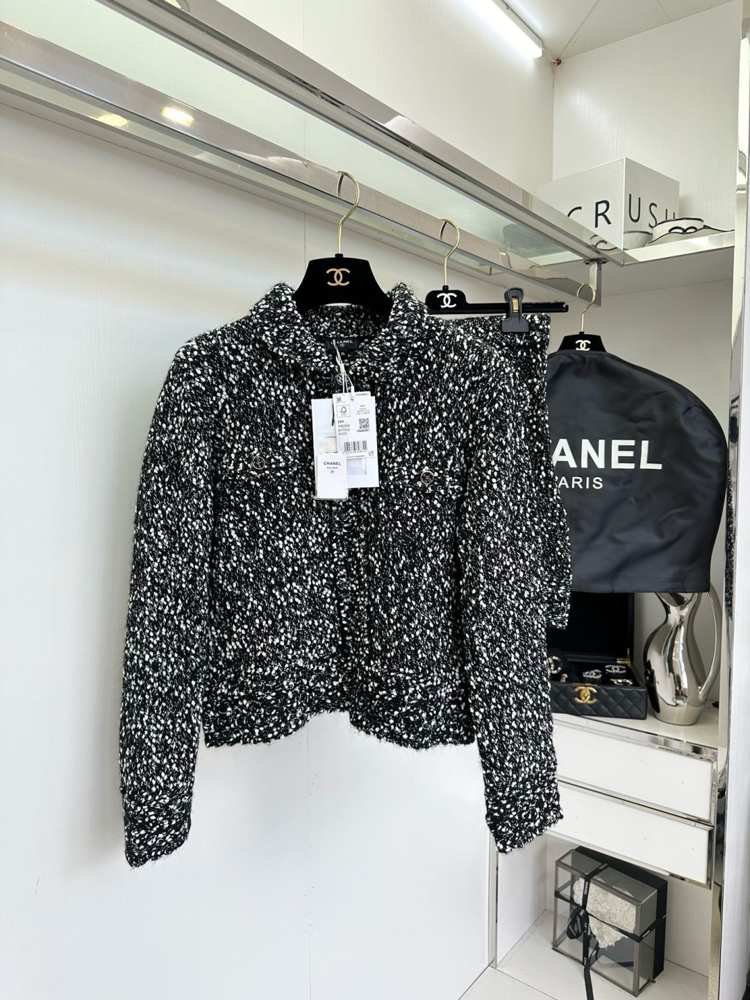 Chanel Women's Blue Tweed Knit Jacket and Skirt Set - Autumn/ Winter Collection 6 cmp i1756779866900 5131 0 4