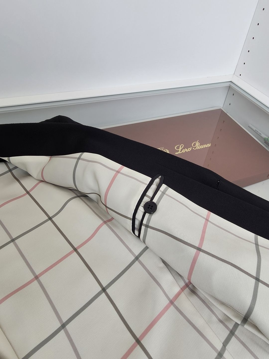 Lorio Pia*高级定制 2025早秋新品 西服更是衣橱里必不可少的单品，它不仅仅代表着你精致的生活