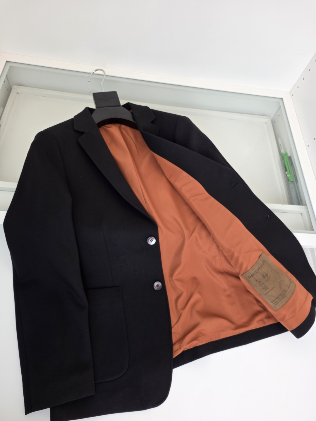 Zegn*高级定制 2025早秋新品 西服更是衣橱里必不可少的单品，它不仅仅代表着你精致的生活态度，也更