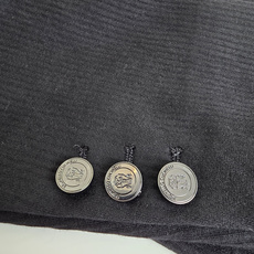 Bc *高级定制 2025早秋新品条绒西服,更是衣橱里必不可少的单品,它不仅仅代表着你精致的生活态度,也 Bc *高级定制 2025早秋新品条绒西服,更是衣橱里必不可少的单品,它不仅仅代表着你精致的生活态度,也