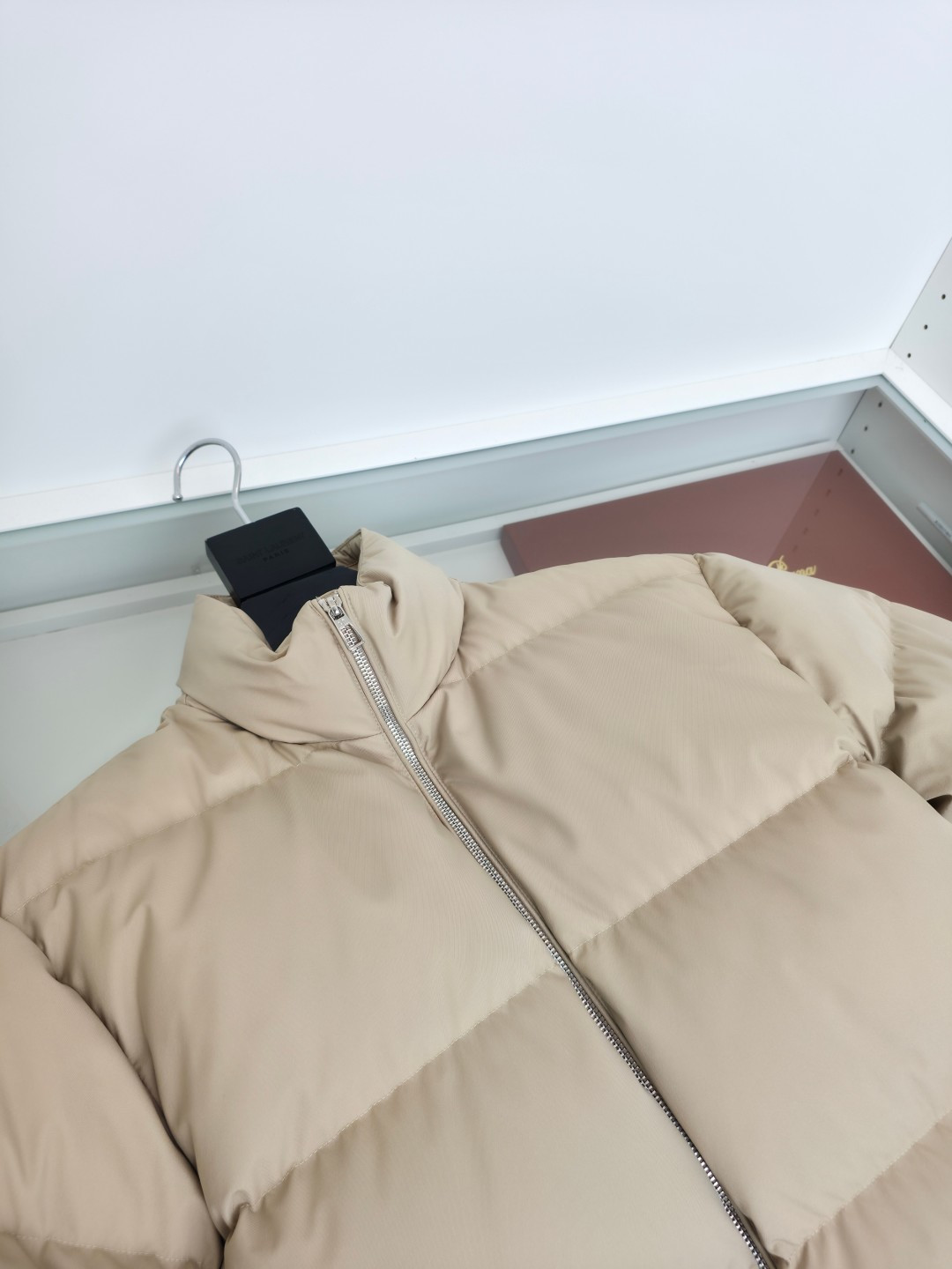 Lo*ro Pi*na诺 u翩雅 2025秋冬 商务通勤立领羽绒外套！年年经典款式 小立领 两侧插袋 拉