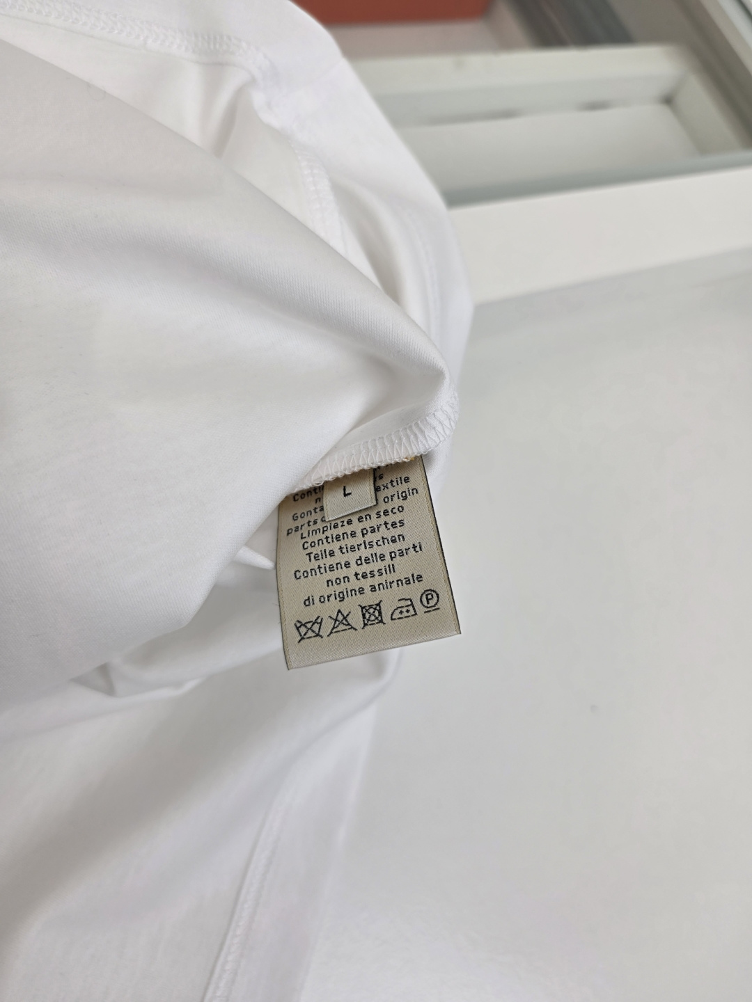 Herm*s爱马*2026春夏圆领，80支丝光高端镶钻T恤短袖男女同款，奢华镶钻奔马图案，清晰度高！厚板