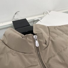 羽绒服 贸易公司代工厂牛货,原单级别,一线大厂专G级单品,意大利Brunello*C老钱风秋冬必入款,进口泷定TAKIS 羽绒服 贸易公司代工厂牛货,原单级别,一线大厂专G级单品,意大利Brunello*C老钱风秋冬必入款,进口泷定TAKIS