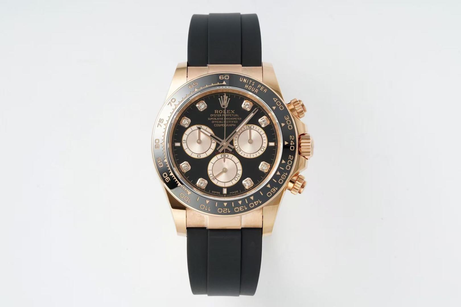 NO:944345,ERF factory Daytona gold-filled counterweight series!  The latest super weight without card Cal: 4131 movement, stable and reliable performance, refuse to open the cover and fake it at first glance 1 Daytona gold-filled counterweight Real gold workmanship, real gold weight, real gold details, real gold quality, gold-plated thickness, gold inspection certificate is 18k gold watch, the only highest version on the entire network, detailed pictures refer to #Rolex Daytona is the only 18k gold counterweight on the entire network  The thickness of the gold coating is 1C and reaches the quality of real gold (the inspection certificate is an 18k gold watch). 1.5 grams of gold is used. All lug screws are gold-plated. The back case and buckle logo are all engraved. The weight and color are 99% original data. Details are everything. We solemnly promise to repack for free in three years after losing gold. Produced by ERF. The best in the entire network. The initial data of every curved surface and edge of the case is infinitely close to the original. The details of the strap and case are polished. Vision  Observe the connections between the strap links, as well as the connection between the lugs and the strap. This level of polishing is infinitely close to the original. 2. Dial details - sharpness 1) Scale Carefully observe the inlay and polishing of the time scale. The edge of the ERF scale is sharp, clean, and free of burrs. Especially the polished surface of the metal frame can reflect very sharp high-gloss strips under the light, and the luminous oil filling presents a cotton wool texture, which looks particularly delicate and in alignment.  2) Pointer: The central axis of the pointer (the center of the second hand) is an important position for testing the workmanship of replica dials. The central axis of ERF is usually made neater and more centered, and the needle tip is also clean and neat. 3) Logo and font: The 'Rolex' crown logo and English font on the dial, ERF's oil-filled overlay printing technology letter mark is fuller and more three-dimensional, and there is no paint spillage or blur under the microscope. Currently, this is the top presence in the market!  3. Ring and glass 1) Ceramic ring Cerachrom ceramic ring scale. The platinum powder filled with silver gray is whiter and has a grainy feel. It is not prone to graying. The accuracy of the scale alignment is also at the first-class level. 2) Sapphire glass. The chamfering treatment of the glass edge and the smoothness of the glass height and the ring are very well controlled. Viewed from the side, the overall contour lines are smooth.  3) The background color of the calendar and the shape of the white background color of the printing are both orange peel textures. After countless film proofreading, mimeographing times and sequential oil filling. After comparison with the mine mirror, there is almost no difference from the original product. Details determine quality. ERF factory is your best choice, rolex19860909ERF工厂迪通拿配重包金系列！最新超级砝码无卡度Cal:4131机芯 性能稳定可靠 拒绝开盖一眼假  1迪通拿包金配重 真金做工,真金重量,真金细节,真金质量,包金厚度,用金检验证书为18k金手表,全网唯一最高版本,细节图参考#劳力士迪通拿全网唯一包18k金配重 包金厚度1C达到真金质量(检验证书为18k金手表)用金1.5克,所有升耳螺丝均包金,后壳,表扣logo均雕刻印记,重量,颜色百分之99达到原装数据,细节决定一切郑重承诺掉金三年免费重包 ERF出品 全网最高配 表壳每一个曲面、棱角的初始数据就无限接近原版. 表带与表壳细节打磨 视觉 观察表带链节之间的连接处,以及表耳与表带的衔接处.这种打磨水准是无限接近原装的. 2. 表盘细节-锐利度 1）刻度 仔细观察时标刻度的镶嵌和打磨.ERF的刻度边缘锐利、干净,没有毛刺.特别是金属边框的抛光面,在光线下能反射出非常锐利的高光条,夜光填油呈现棉絮质地,显得格外精致且对版. 2）指针 指针的中轴（秒针中心）是检验复刻表盘做工的重要位置.ERF的中轴通常做得更工整、更居中,针尖的处理也干净利落. 3）Logo与字体 表盘上的“Rolex”皇冠Logo和英文字体,ERF的填油覆盖印刷技术字母标更饱满、更有立体感,在显微镜的照射下没有溢漆或模糊的情况,目前这点是市场顶尖的存在！ 3. 圈口与玻璃 1）陶瓷圈口 Cerachrom陶瓷圈口刻度银灰色填充的铂金粉颜色更白且有颗粒感.不易出现发灰的情况.刻度对齐的精准度也都属于一流水平. 2）蓝宝石玻璃 玻璃边缘的倒角处理和玻璃高度与圈口的平顺度都控制得非常好,从侧面看,整体的轮廓线条流畅. 3）日历底色与印刷白色底色形状均为橘皮纹路,经过无数次菲林的校对、油印次数和顺序填油.在矿大镜的比对下,几乎与正品无差异 细节决定品质 ERF工厂是您不二选择,,rolex,Watch