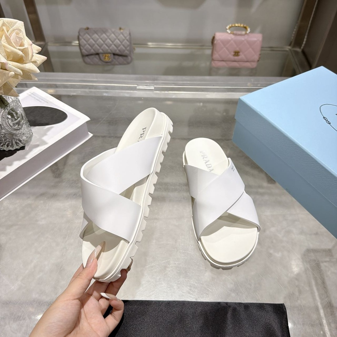 Prada Slides