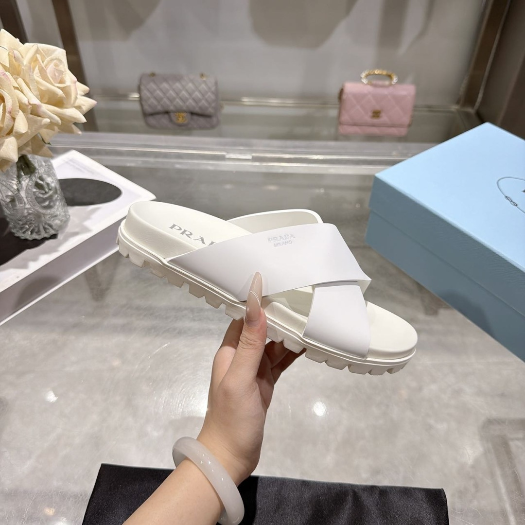Prada Slides