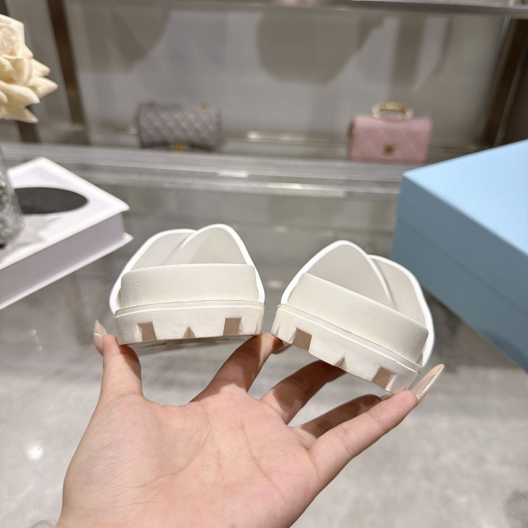Prada Slides