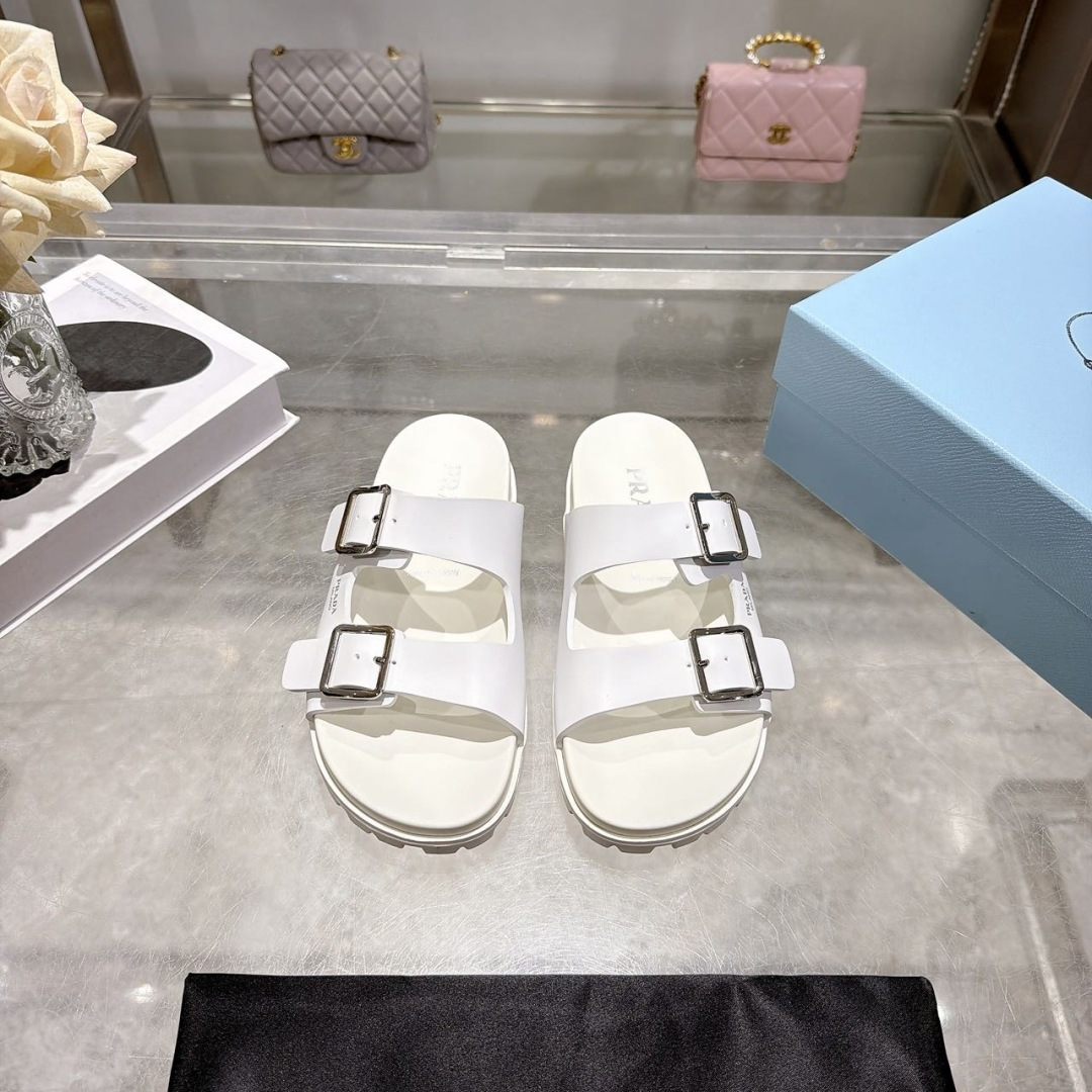 Prada Slides