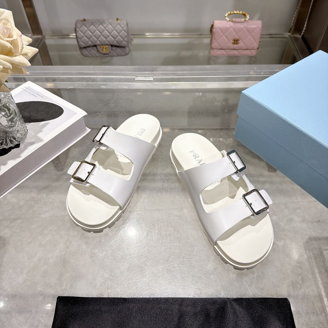 Prada Slides