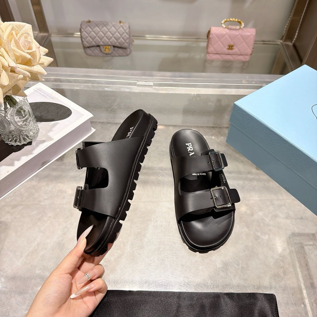 Prada Slides