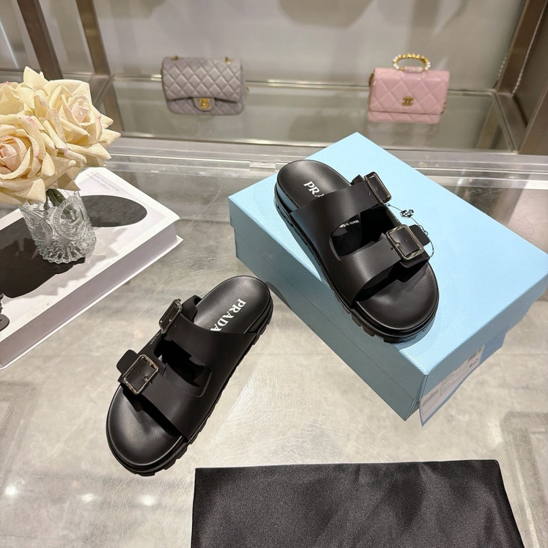 Prada Slides