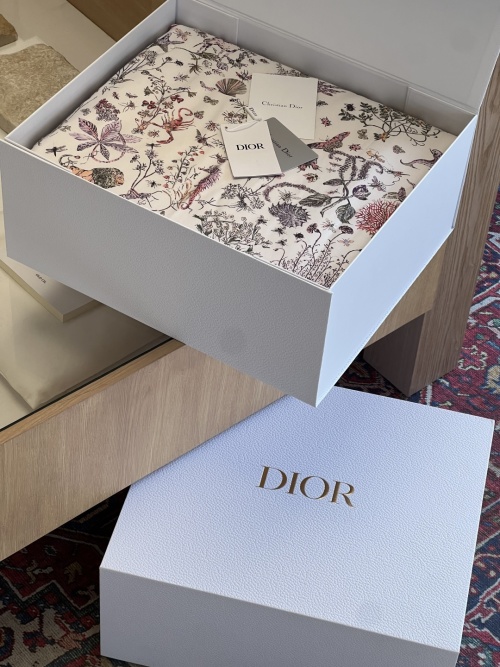 Dior Botanicals Print Bedding Set - Silk & Lyocell Blend - Luxury Comfort