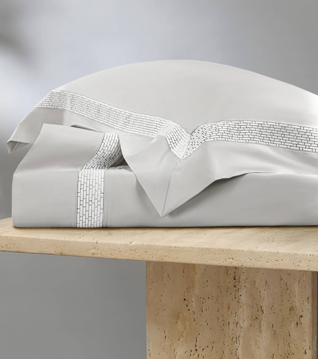 Dior Haute Couture Maison Lifestyle Luxury Home Decor Blanket Tableware 9