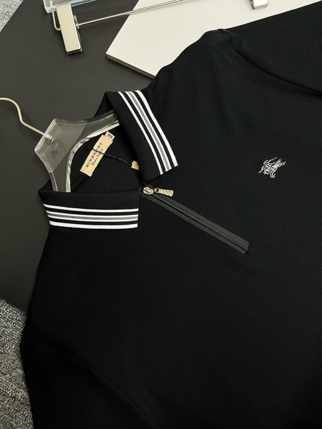 Burberry BURBERRY 巴宝莉 战马刺绣新款拉链Polo衫