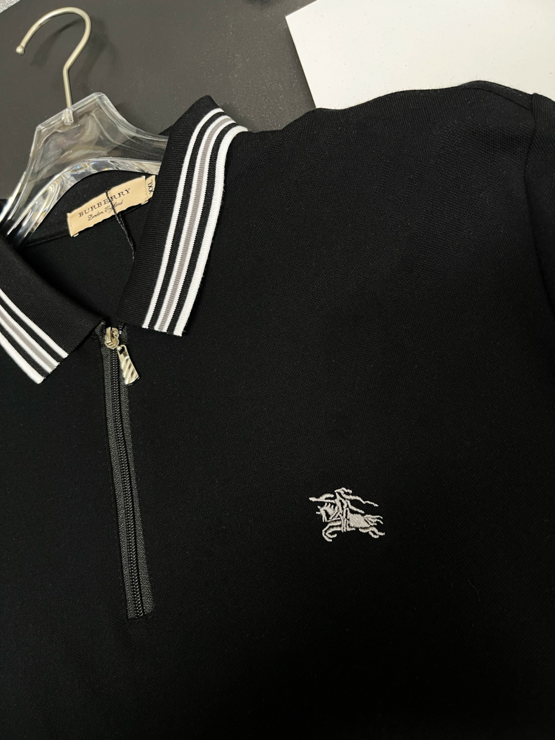 Burberry BURBERRY 巴宝莉 战马刺绣新款拉链Polo衫