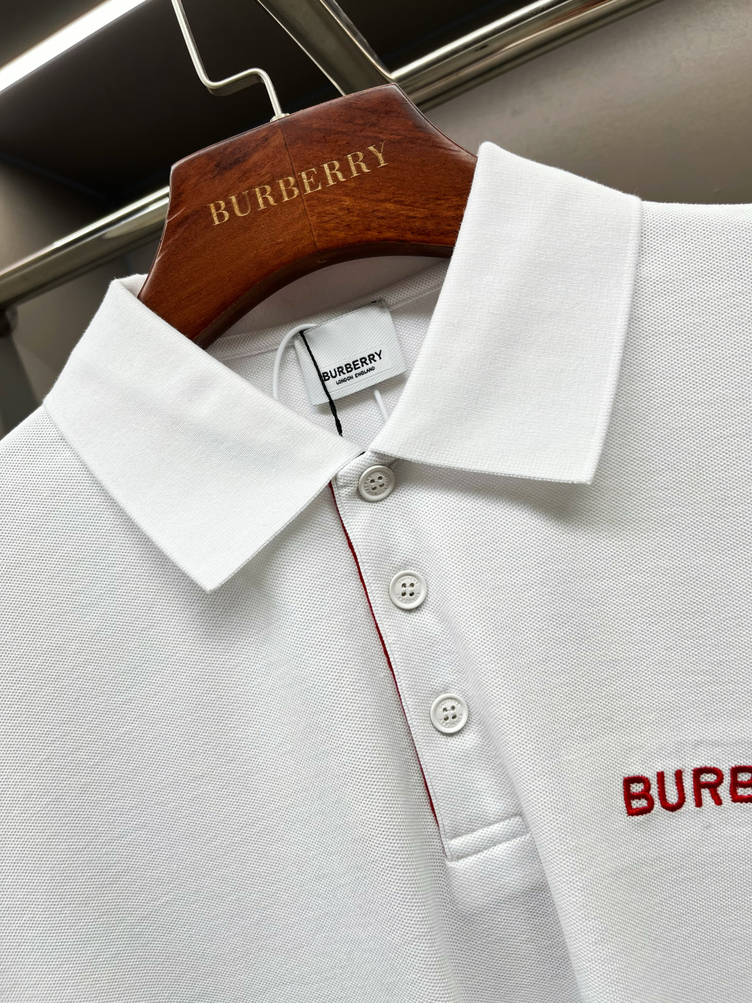 Burberry BBR 巴宝莉 标志性条纹开襟珠地网眼布棉质 Polo 衫