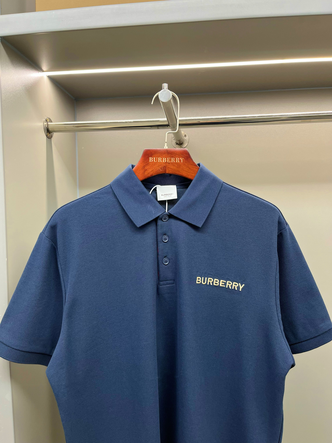 Burberry BBR 巴宝莉 标志性条纹开襟珠地网眼布棉质 Polo 衫