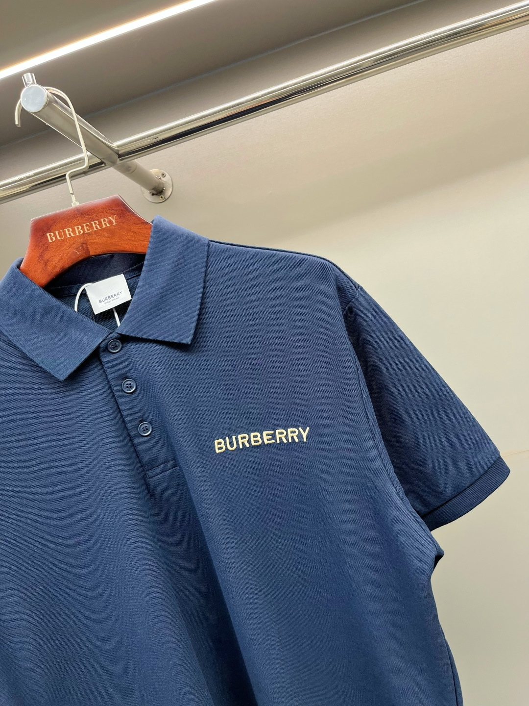 Burberry BBR 巴宝莉 标志性条纹开襟珠地网眼布棉质 Polo 衫
