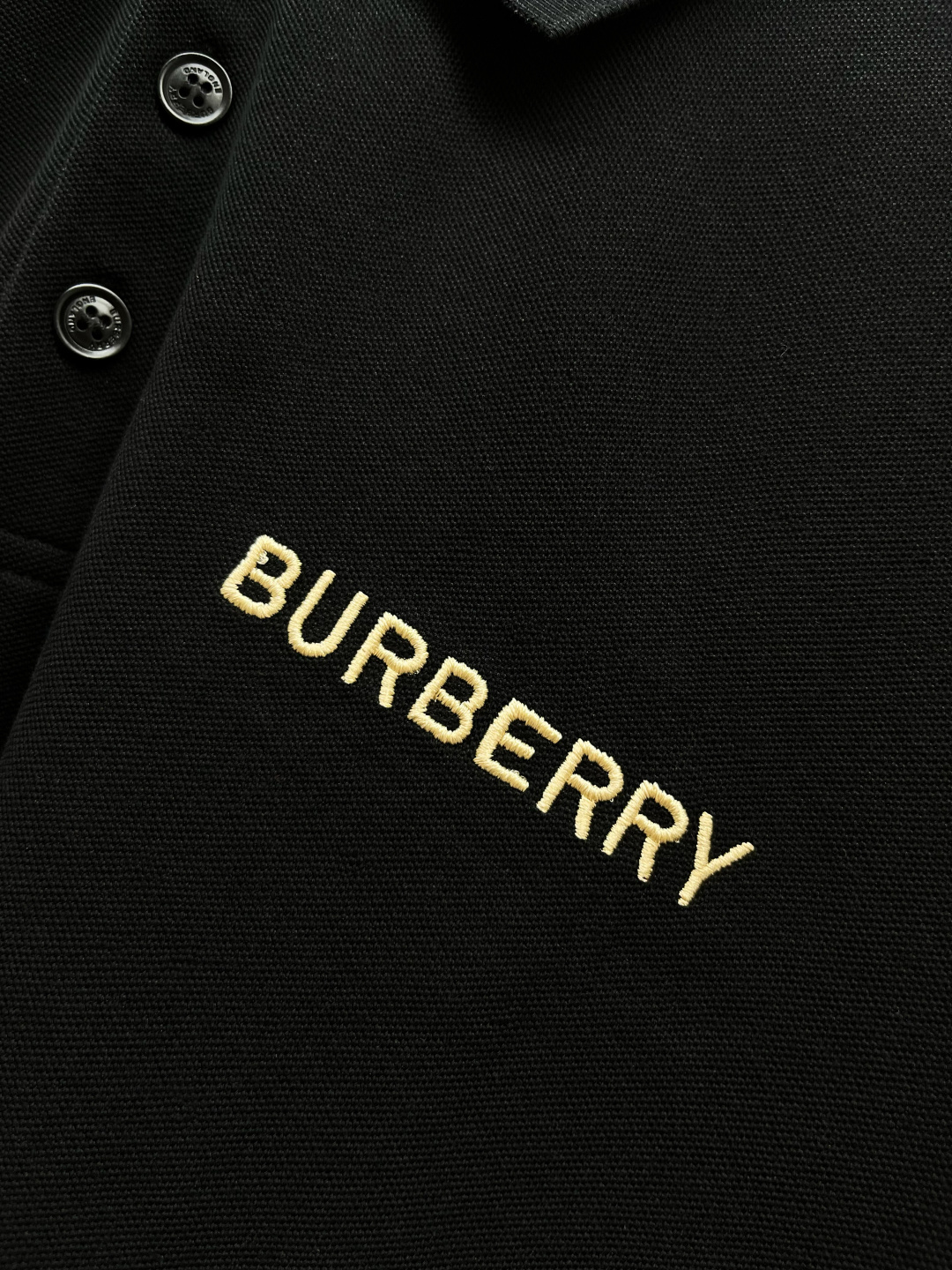 Burberry BBR 巴宝莉 标志性条纹开襟珠地网眼布棉质 Polo 衫