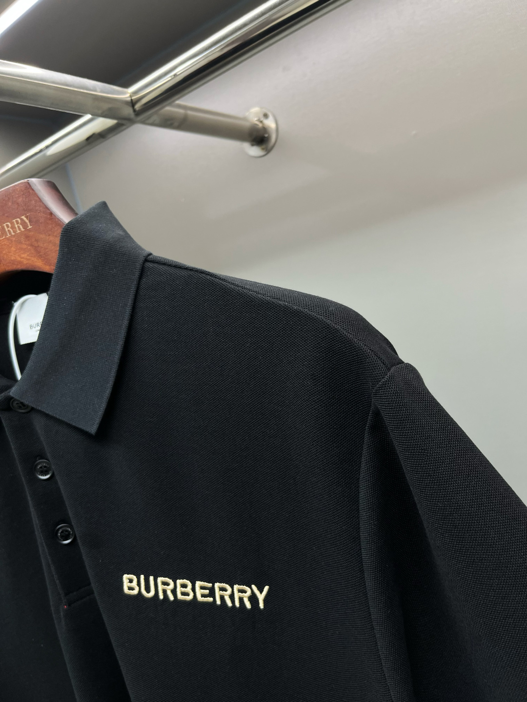 Burberry BBR 巴宝莉 标志性条纹开襟珠地网眼布棉质 Polo 衫