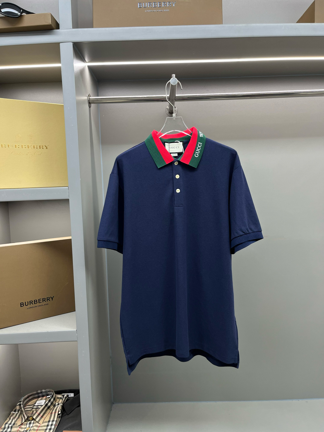 GUCCⅠ Gucci Polo de nueva temporada con bordado en el bolsillo, tela original, accesorios personalizados originales, mi…