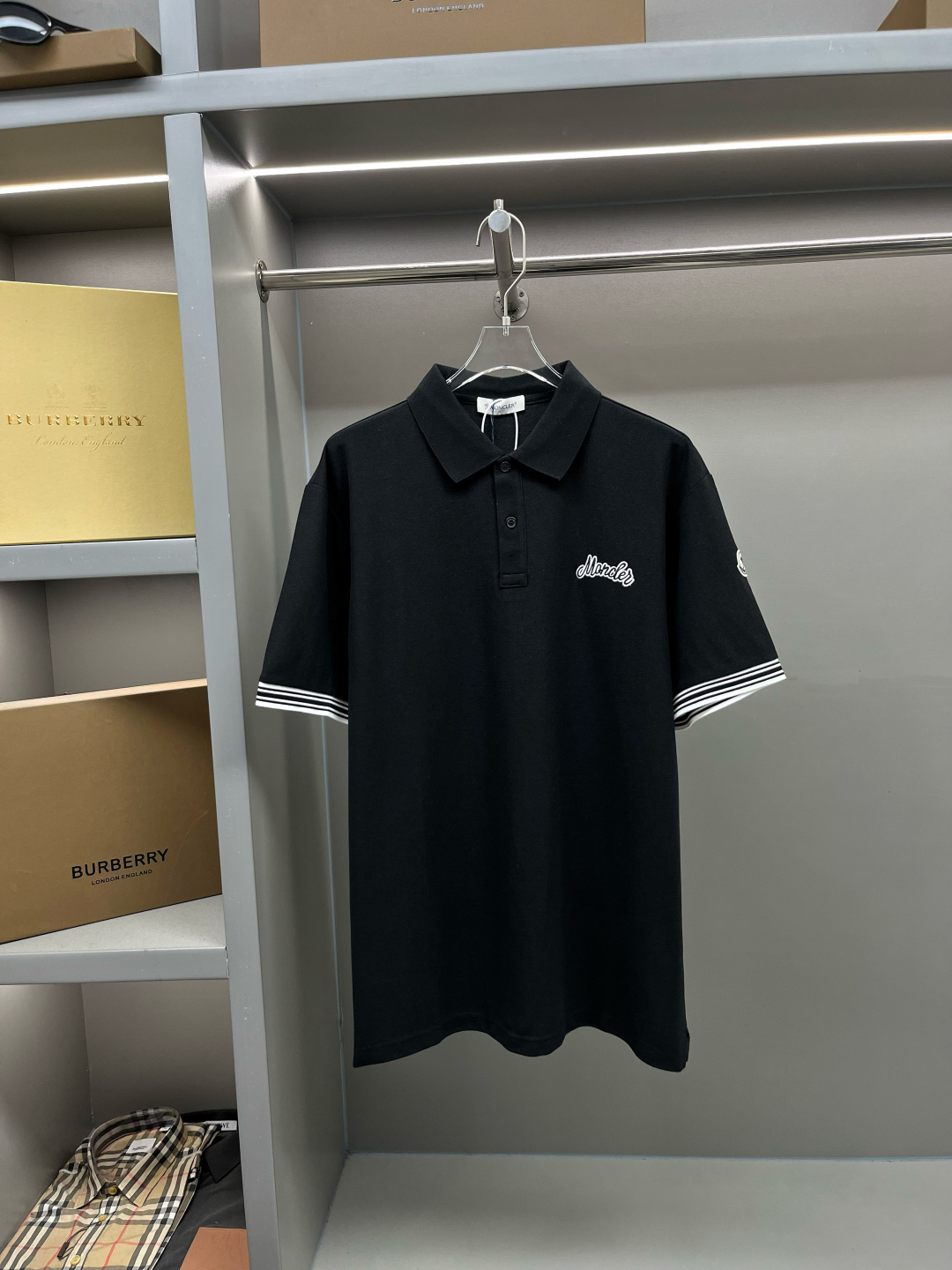MONCLER 蒙口 Polo de nueva temporada con bordado de letras y etiqueta, tejido original, mismo modelo oficial. Confecciona…