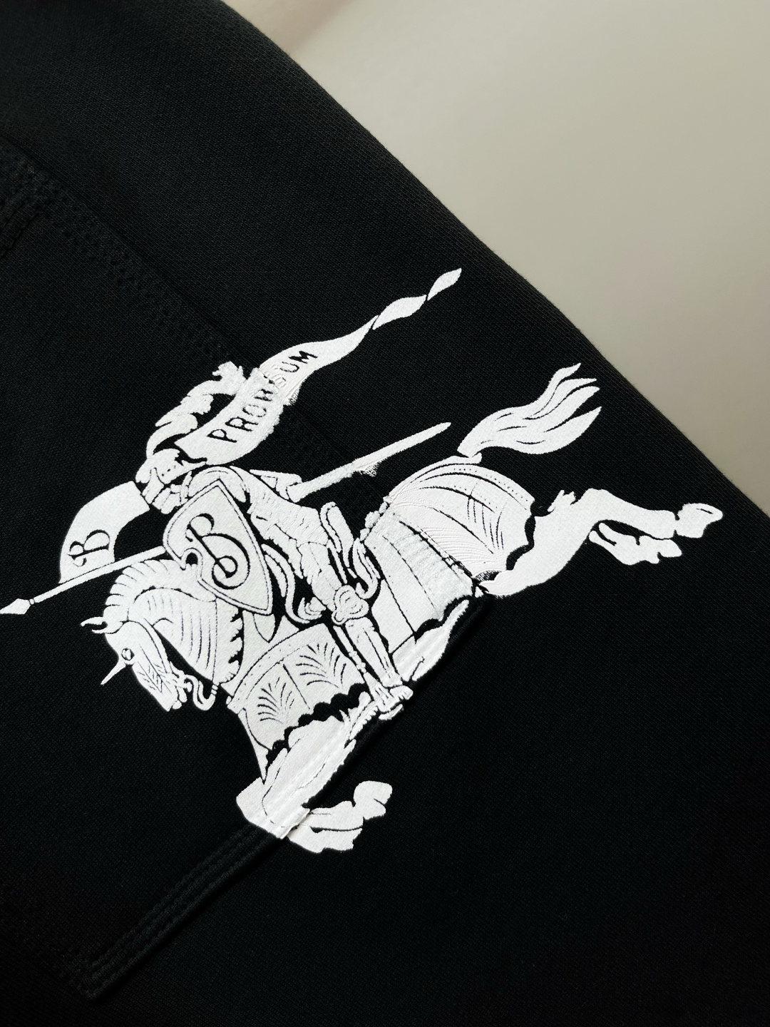 Burberry BUR王牌渠道