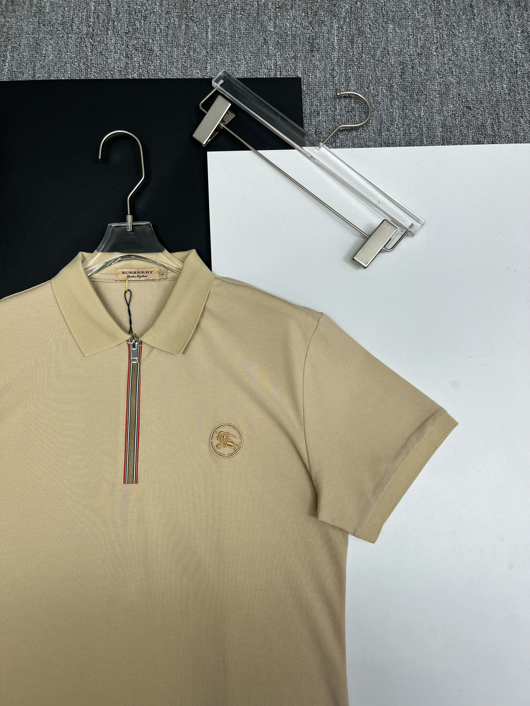 Burberry BURBERRY 巴宝莉 战马刺绣新款拉链Polo衫