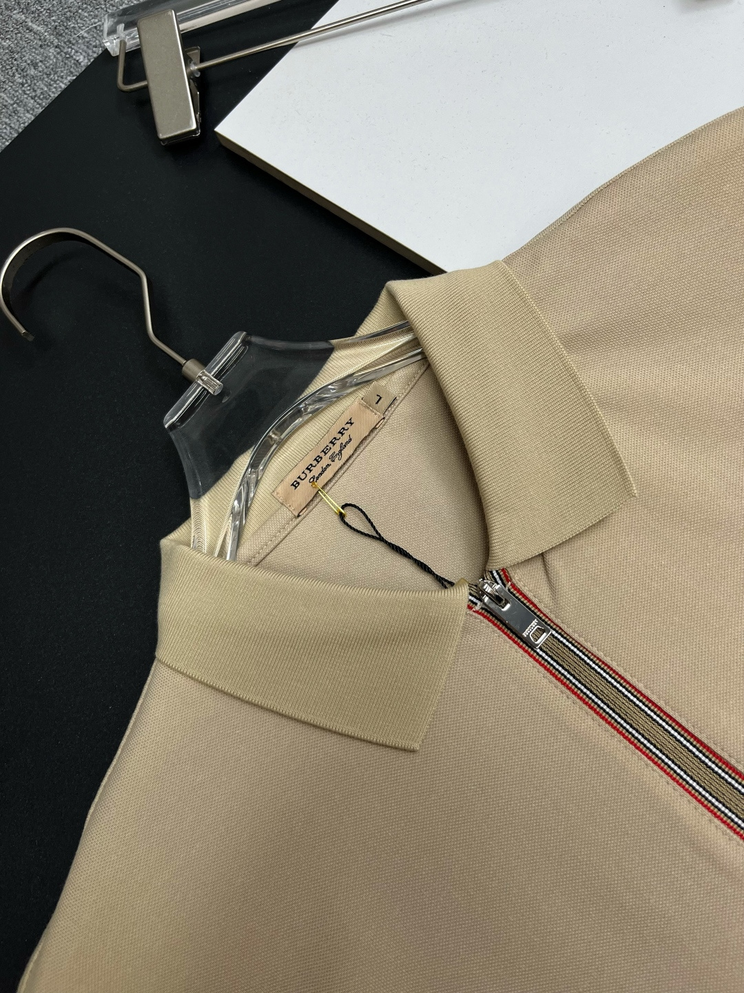 Burberry BURBERRY 巴宝莉 战马刺绣新款拉链Polo衫