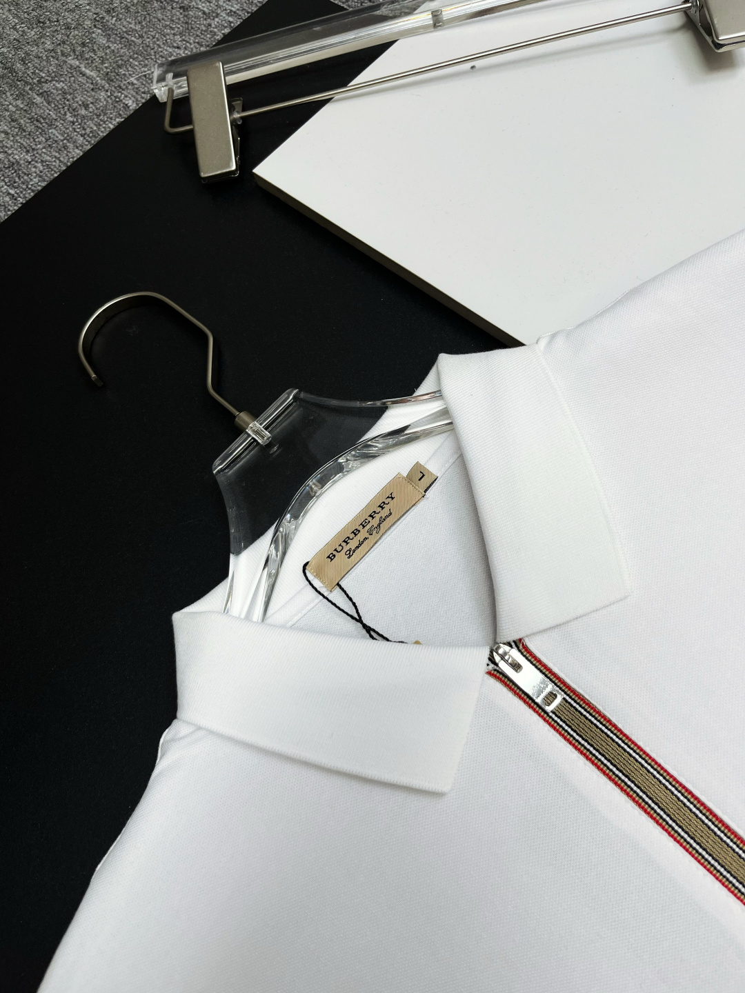 Burberry BURBERRY 巴宝莉 战马刺绣新款拉链Polo衫