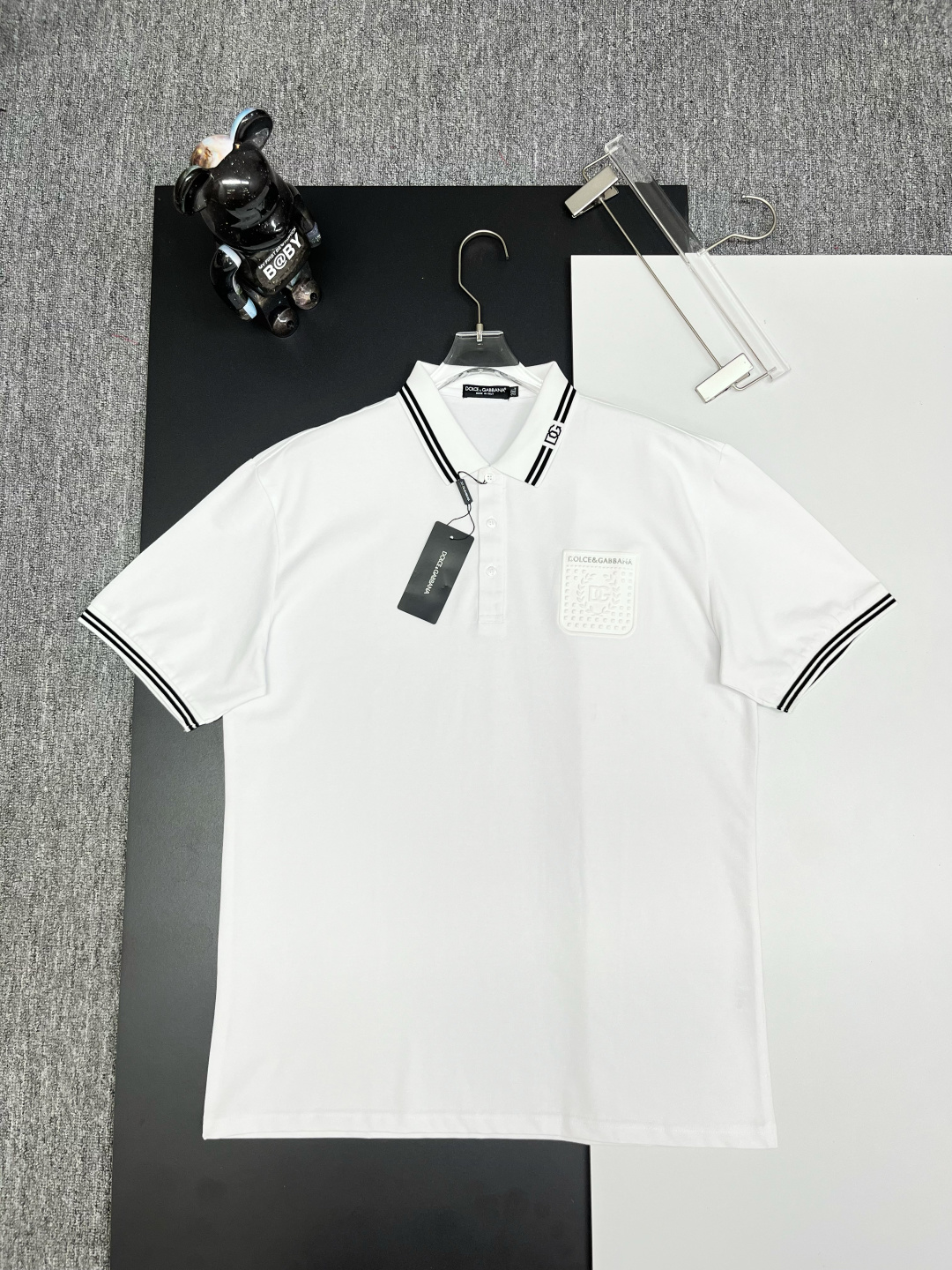D&G Dolce & Gabbana Polo de cremallera nuevo con estampado, tela original, mismo estilo oficial, 210g de algodón mercer…