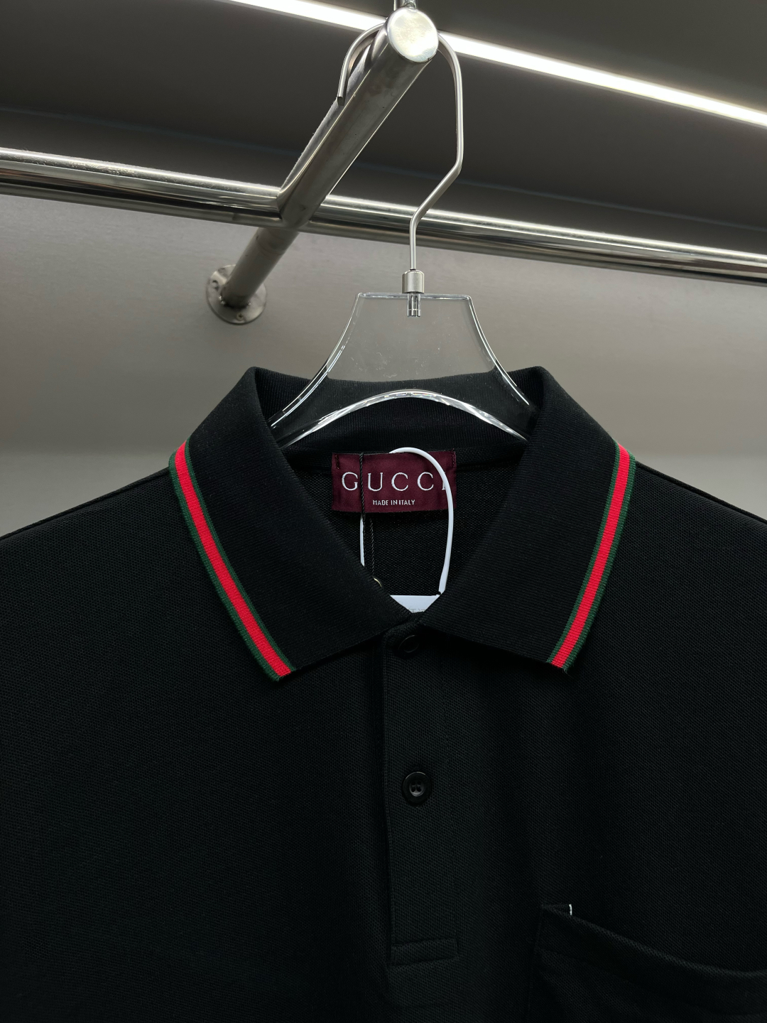 Polo Gucci con Bolsillo Bordado, Tejido de Algodón Premium 6 cmp i1746486675355 771 0 4
